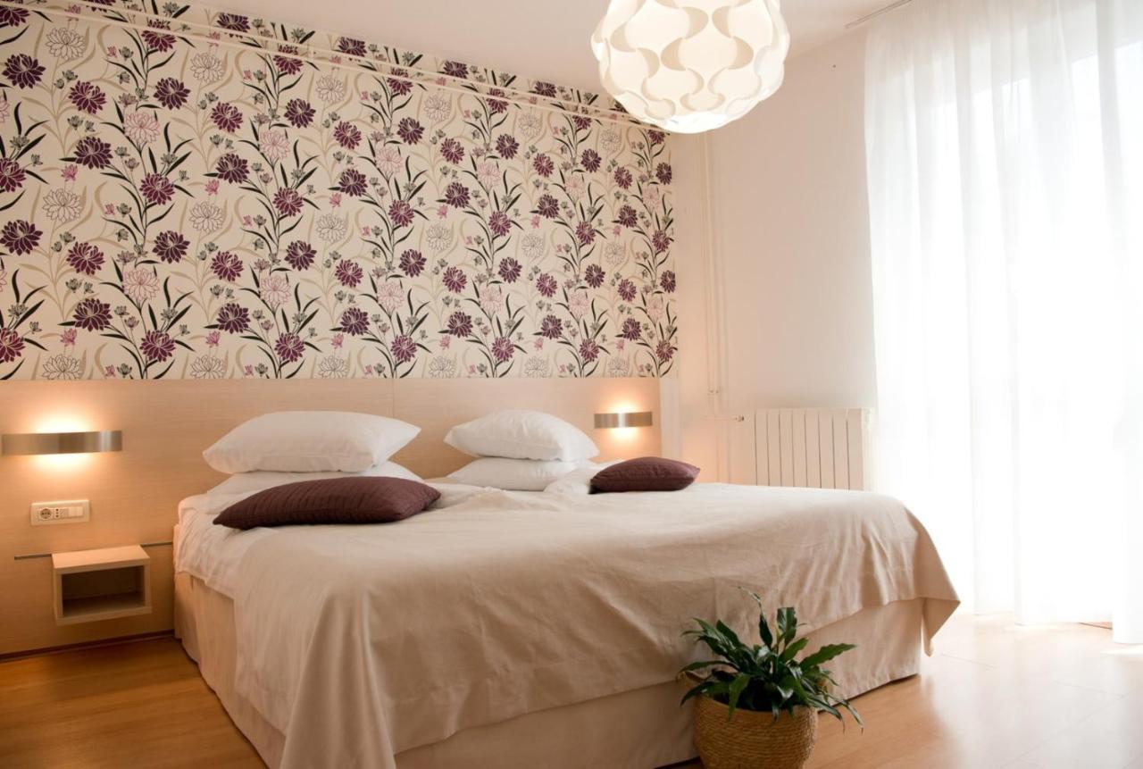 Apartments Sandra Porec Luaran gambar